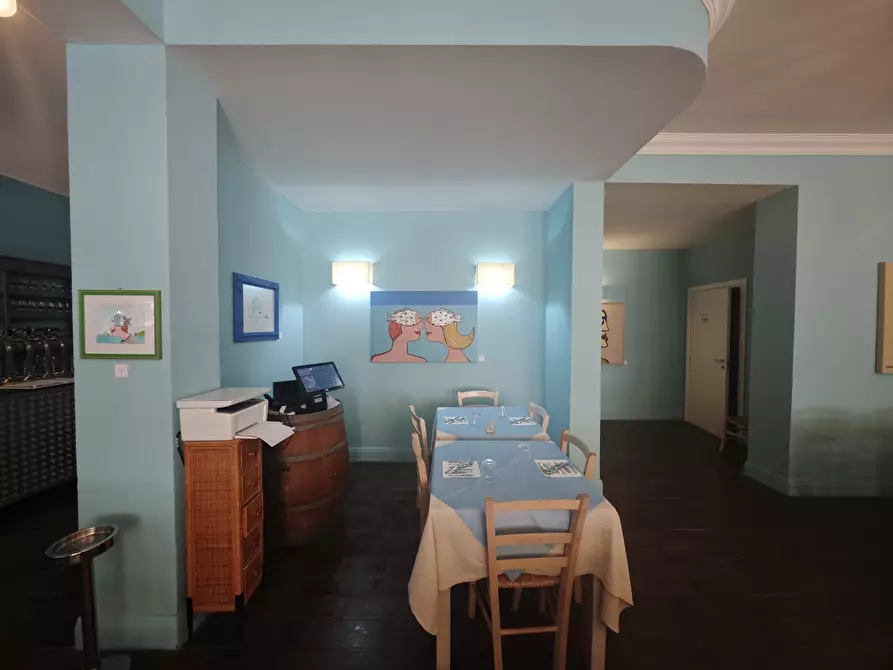 Immagine 29 di Locale commerciale in vendita  in Località Fiascherino 7 a Lerici