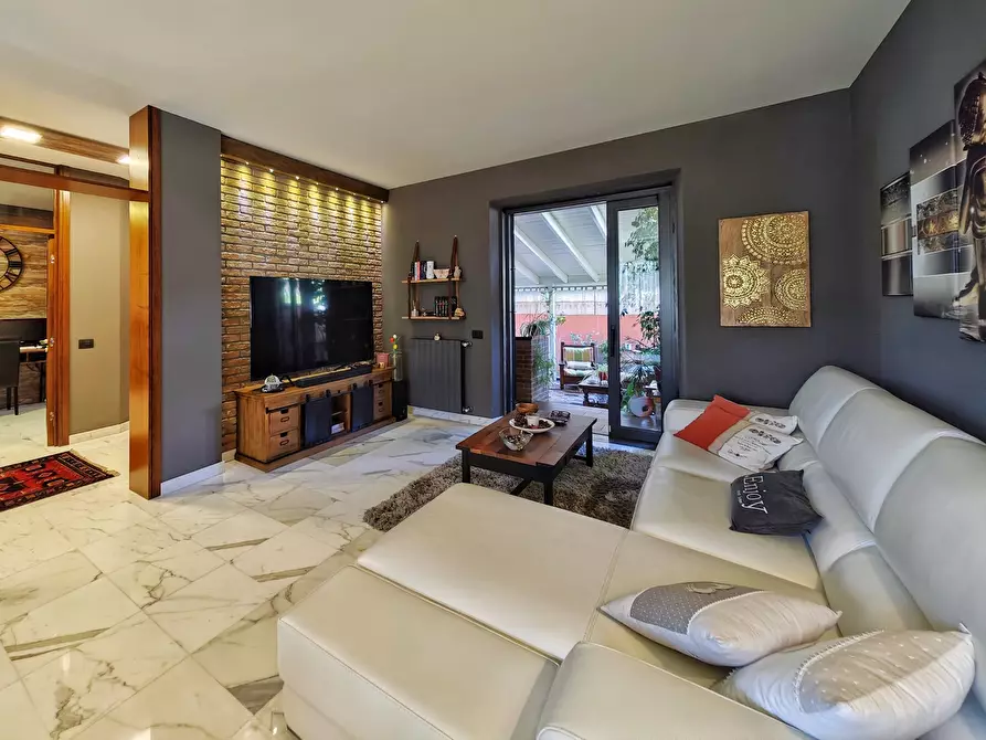 Immagine 14 di Villetta a schiera in vendita  in Via Fonda 11 a Fosdinovo