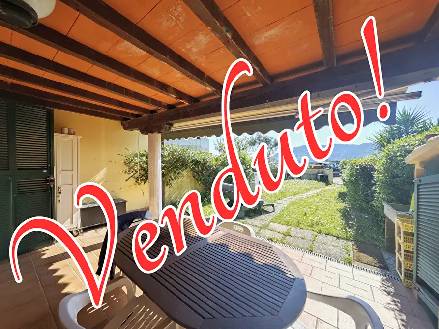 Immagine 1 di Porzione di casa in vendita  in Via Pretura 10 a Ameglia