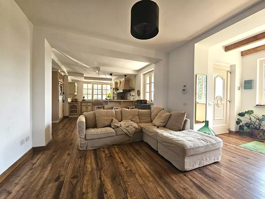 Immagine 16 di Villa in vendita  in Via Luparello 5 a Sarzana