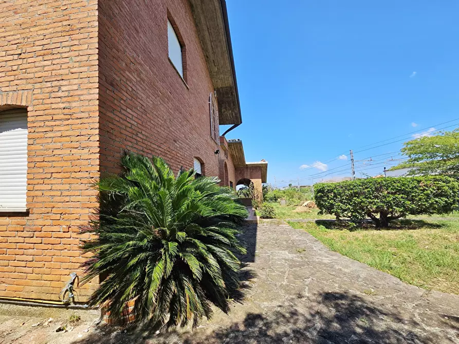 Immagine 13 di Villa in vendita  in Via Dogana 10 a Ortonovo