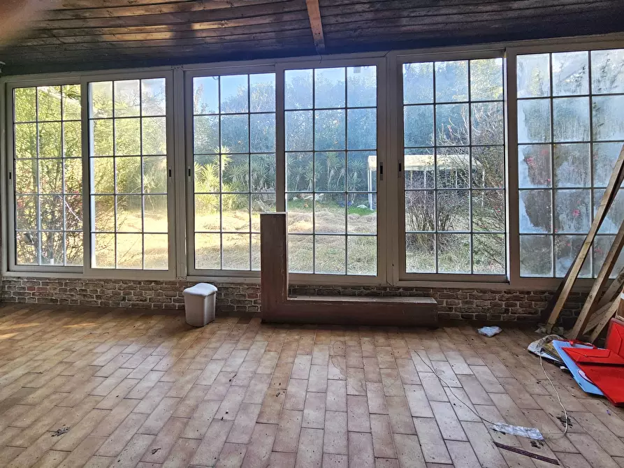 Immagine 11 di Rustico / casale in vendita  a Ameglia