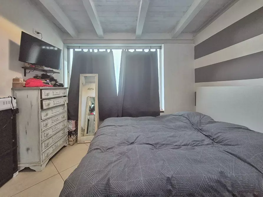 Immagine 10 di Bilocale in vendita  in Via Nave 16 a Sarzana