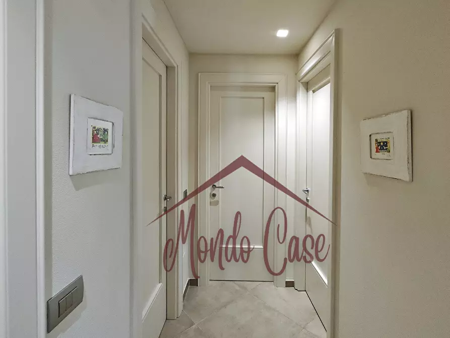 Immagine 34 di Attico in vendita  in Via Bertoloni 2 a Sarzana