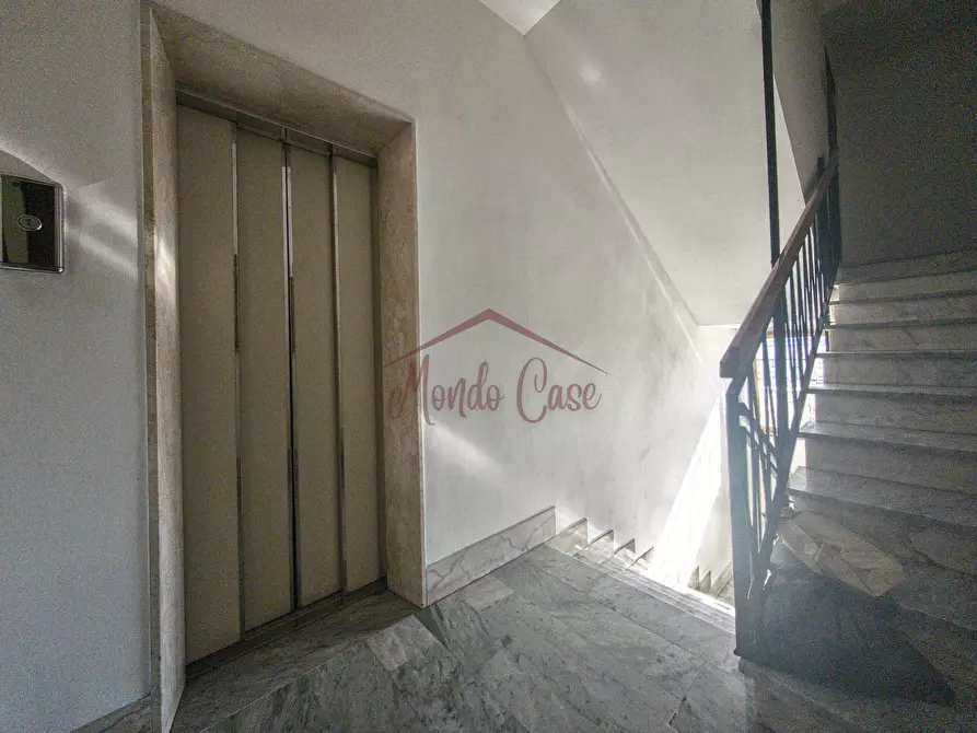 Immagine 15 di Attico in vendita  in Viale Eugenio Chiesa 21 a Massa