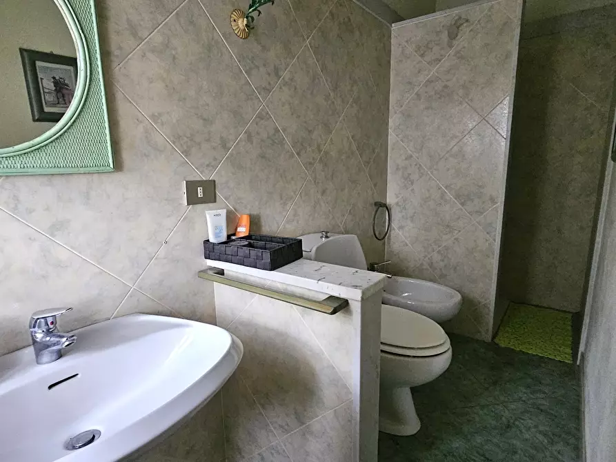 Immagine 23 di Villa in vendita  in Via Prulla 15 a Sarzana