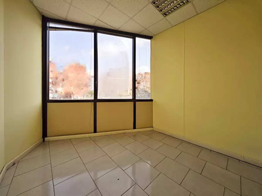 Immagine 33 di Ufficio in vendita  in Via Brigata Partigiana Ugo Muccini 92 a Sarzana