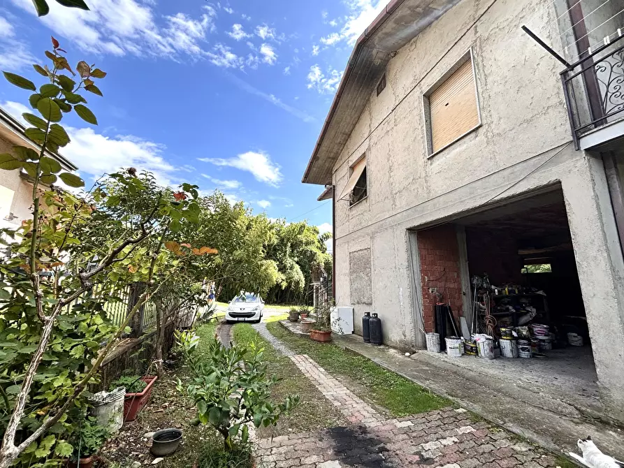 Immagine 26 di Casa bifamiliare in vendita  in Via Fienile di Sopra 7 a Licciana Nardi