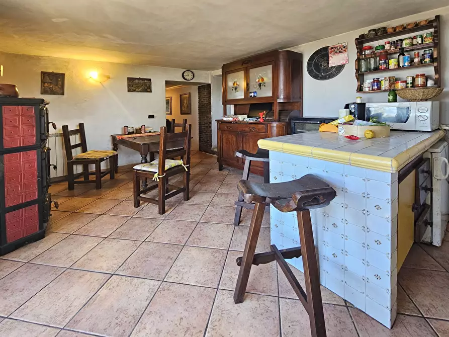 Immagine 9 di Porzione di casa in vendita  in Via Palazzina 8 a Fosdinovo