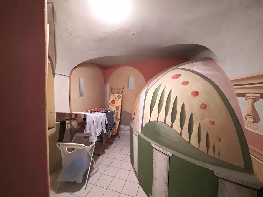 Immagine 21 di Trilocale in vendita  in Piazza Matteotti a Sarzana