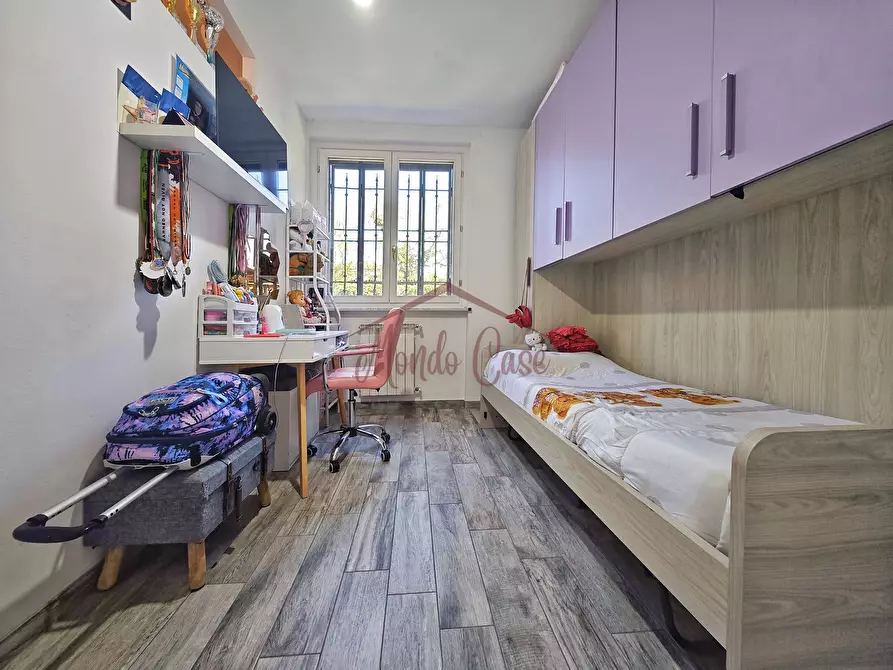 Immagine 43 di Pentalocale in vendita  in Via Socrate Benacci 29 a Sarzana