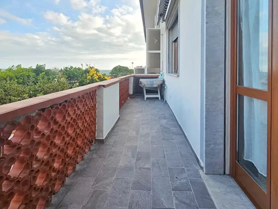 Immagine 1 di Bilocale in vendita  in Via P. Ratti 32 a Ameglia