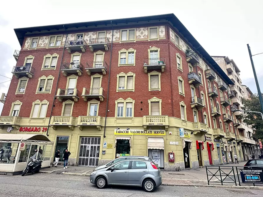 Immagine 3 di Bilocale in vendita  in Largo Borgaro 29 a Torino