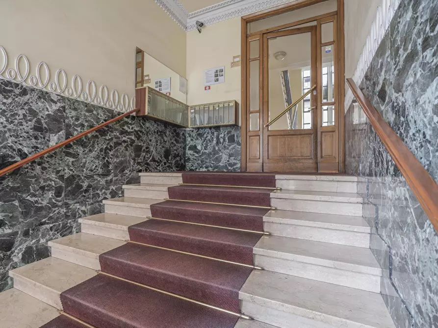 Immagine 4 di Trilocale in vendita  in Via Aosta 60 a Torino