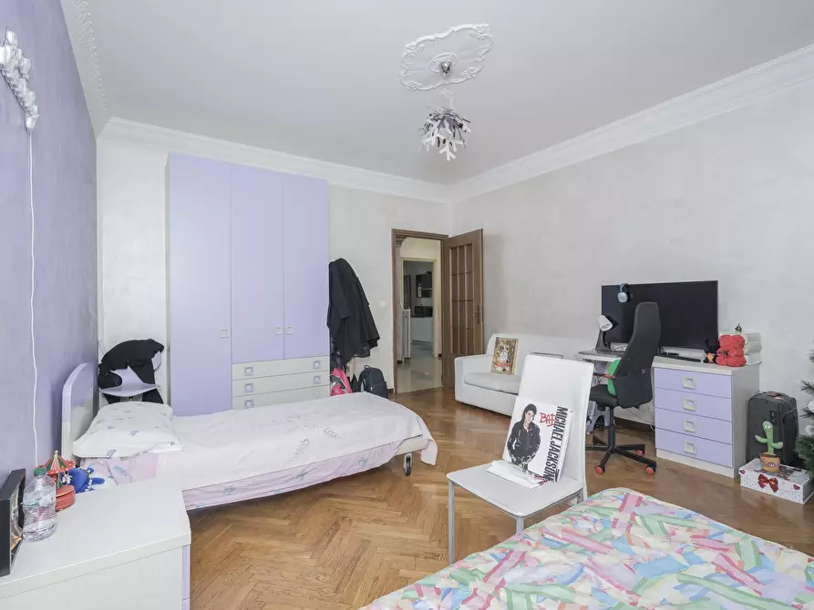 Immagine 19 di Trilocale in vendita  in Via Aosta 60 a Torino