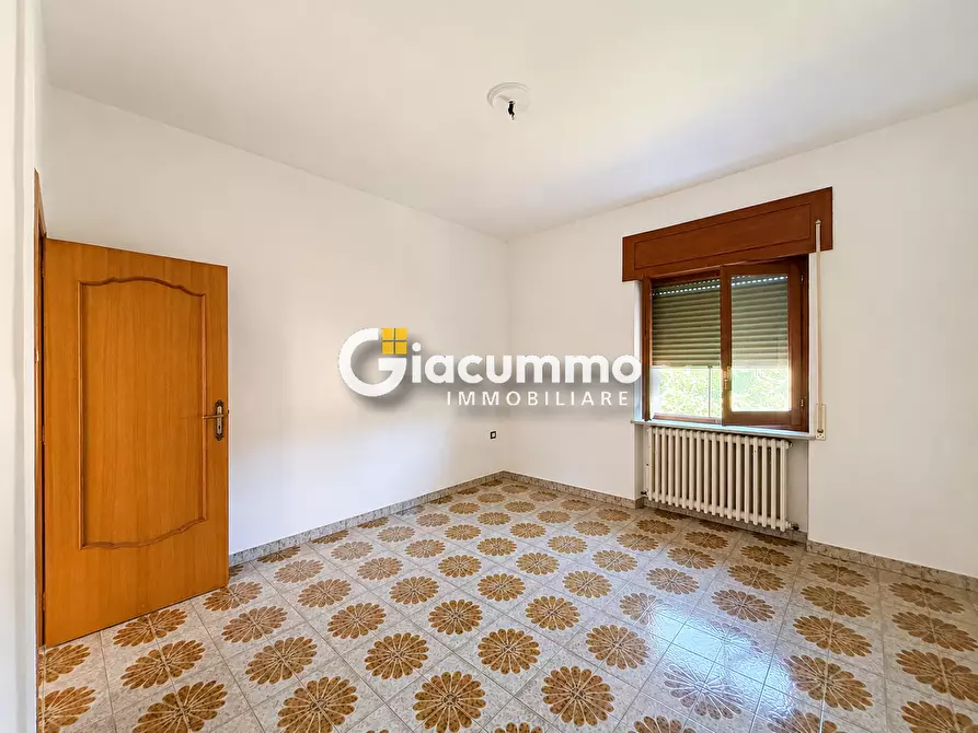 Immagine 22 di Pentalocale in vendita  in Via Genova 12 a Potenza