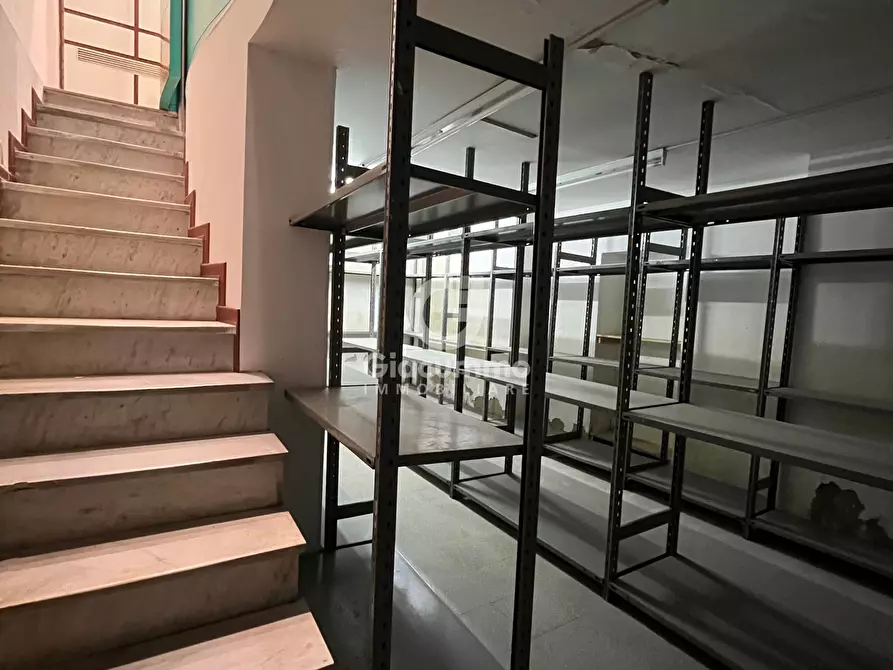 Immagine 25 di Locale commerciale in affitto  in Via Pretoria 80 a Potenza