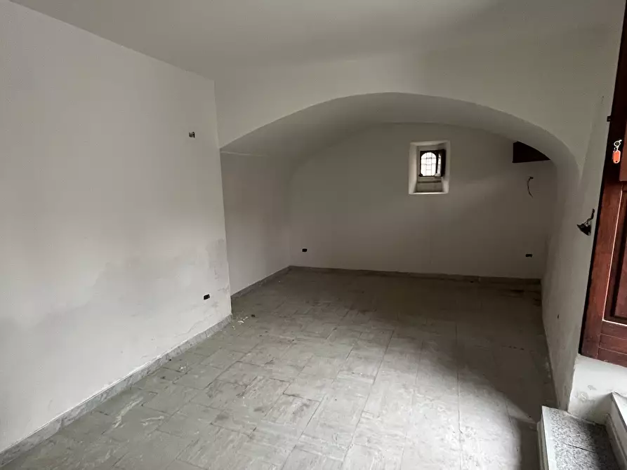 Immagine 4 di Magazzino in vendita  in Via Pretoria a Potenza