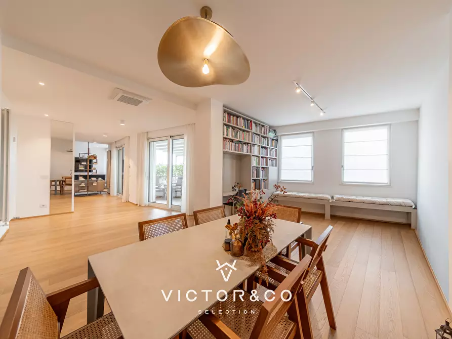 Immagine 2 di Attico in vendita  a Novara