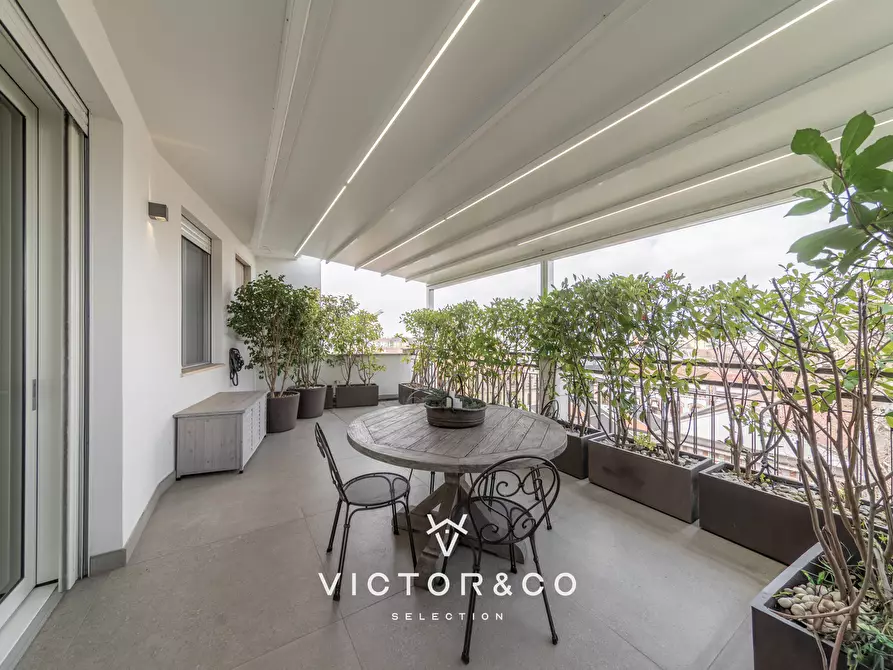 Immagine 34 di Attico in vendita  a Novara