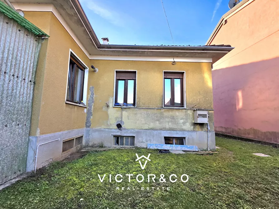 Immagine 22 di Villa in vendita  in Via Gramoni sn a Novara
