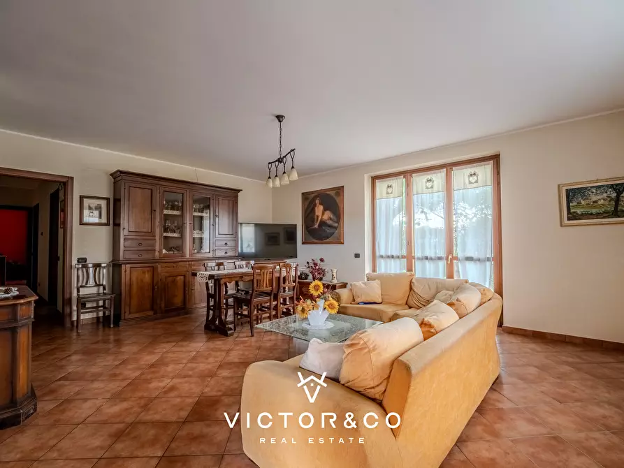 Immagine 30 di Casa bifamiliare in vendita  in Via Borghetto 4 a Casalino