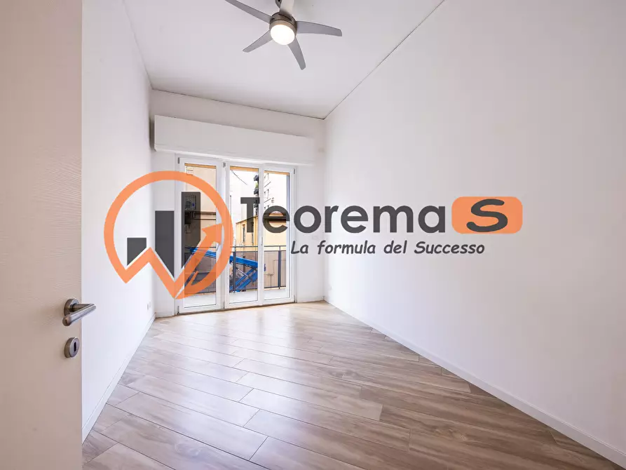 Immagine 10 di Trilocale in vendita  a Palermo