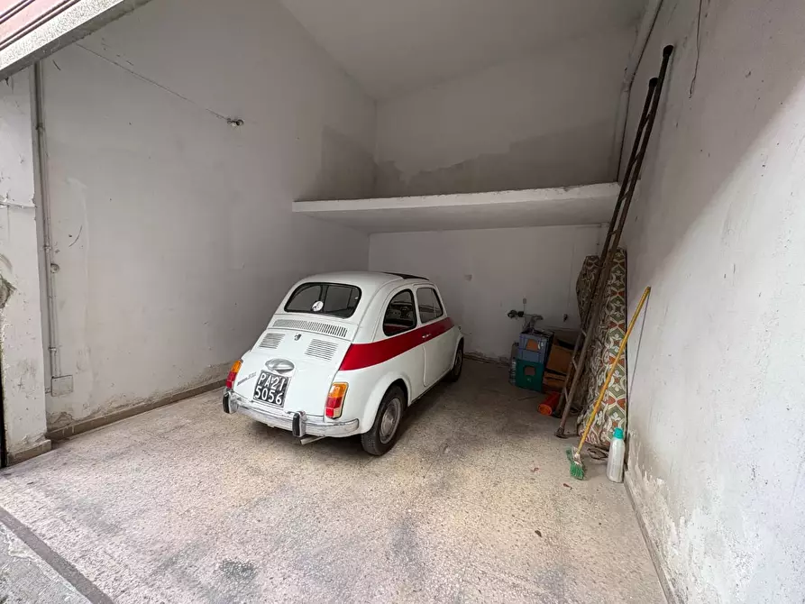 Immagine 20 di Appartamento in vendita  in Via Filippo Parlatore a Palermo