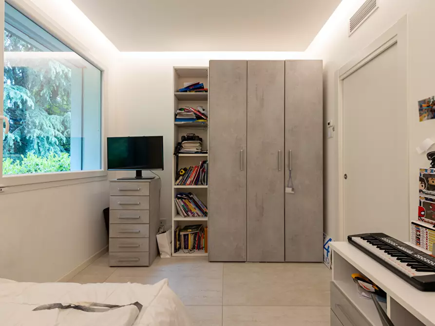 Immagine 31 di Villa in vendita  in Via Bruno Buozzi 16 a Sovico