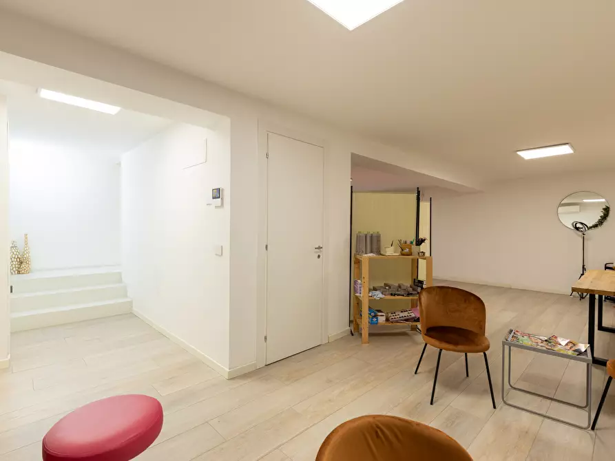 Immagine 43 di Villa in vendita  in Via Bruno Buozzi 16 a Sovico