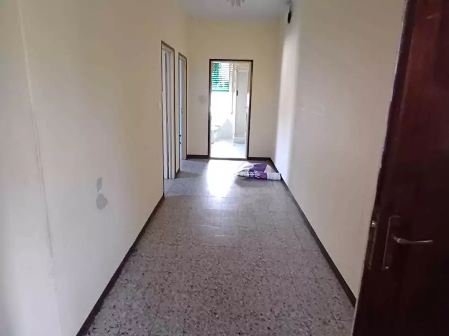 Immagine 22 di Trilocale in vendita  a Varano De' Melegari