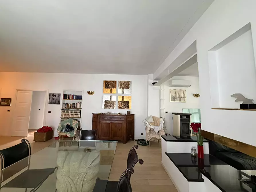 Immagine 7 di Trilocale in affitto  a Medesano