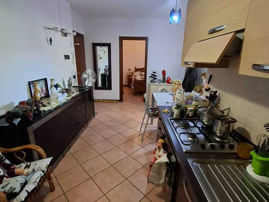 Immagine 9 di Bilocale in vendita  a Lesignano De' Bagni