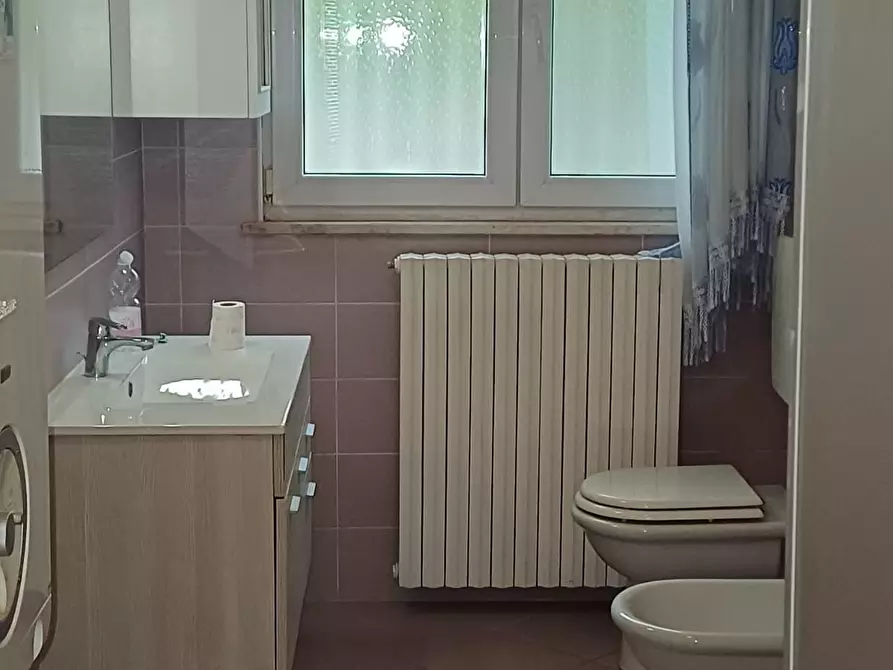 Immagine 18 di Bilocale in vendita  a Medesano