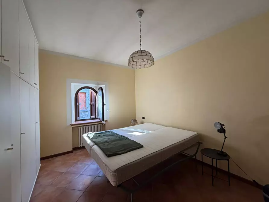 Immagine 12 di Bilocale in affitto  a Varano De' Melegari