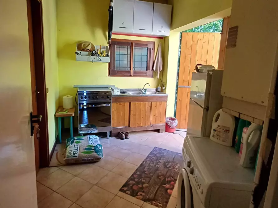 Immagine 9 di Casa indipendente in vendita  a Fornovo Di Taro