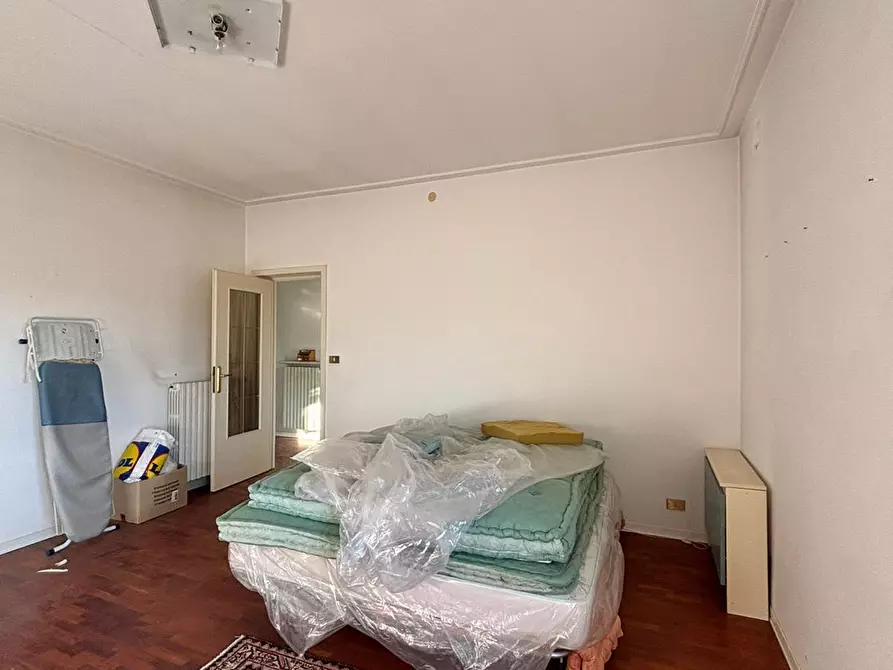 Immagine 20 di Trilocale in vendita  a Varano De' Melegari