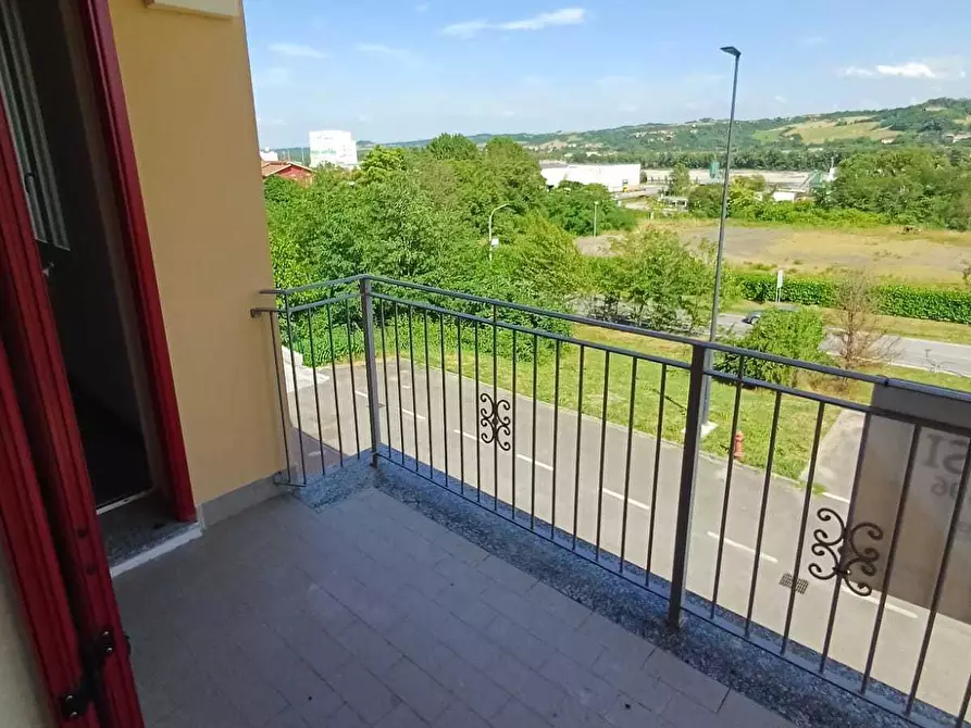 Immagine 24 di Trilocale in vendita  a Medesano