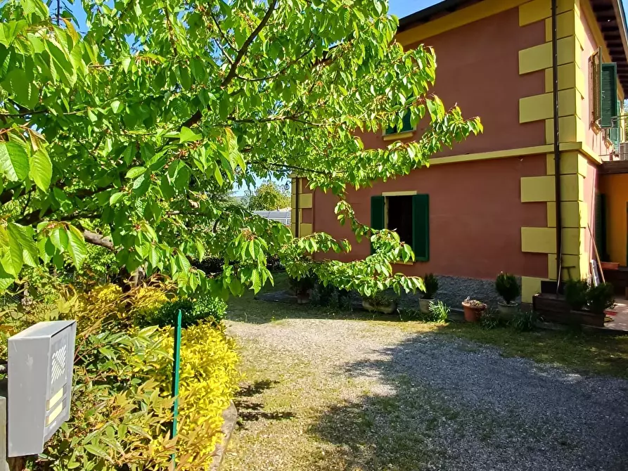 Immagine 2 di Casa indipendente in vendita  a Fornovo Di Taro