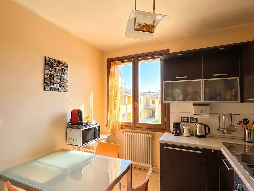 Immagine 8 di Quadrilocale in vendita  a Varano De' Melegari