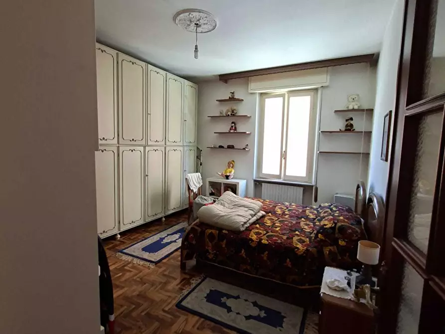 Immagine 50 di Trilocale in vendita  a Medesano