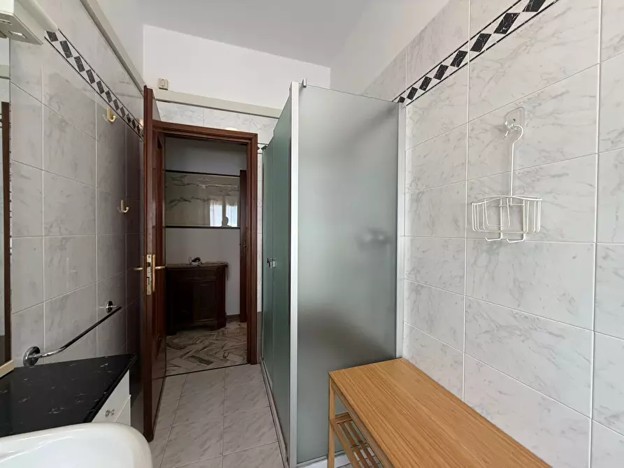 Immagine 22 di Trilocale in affitto  a Parma