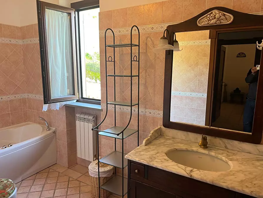 Immagine 19 di Villetta a schiera in vendita  a Sarzana