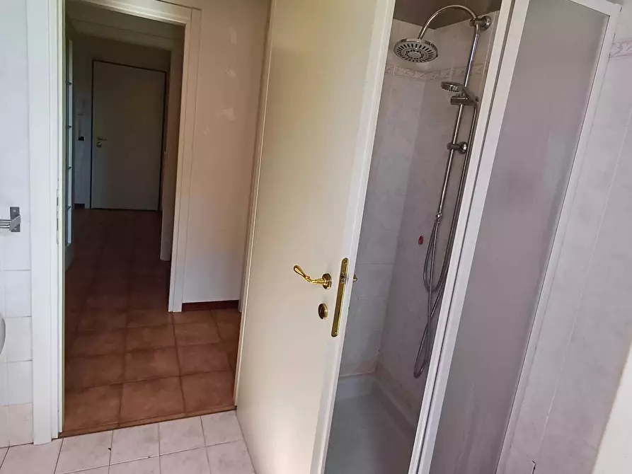 Immagine 22 di Trilocale in vendita  a Varano De' Melegari