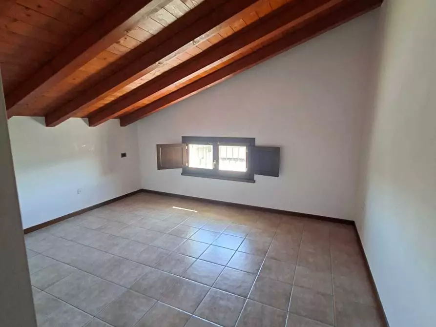 Immagine 4 di Monolocale in vendita  a Medesano