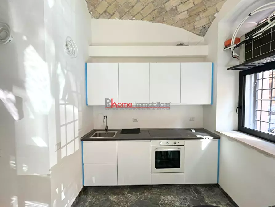 Immagine 4 di Loft/Open space in vendita  a Roma