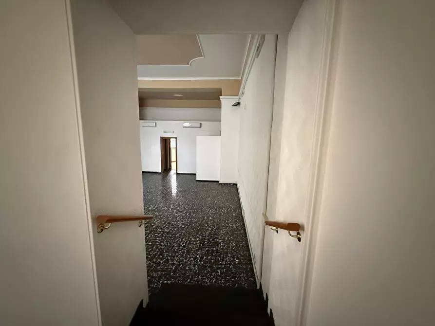 Immagine 9 di Quadrilocale in vendita  in Via Cavour 47 a Roma