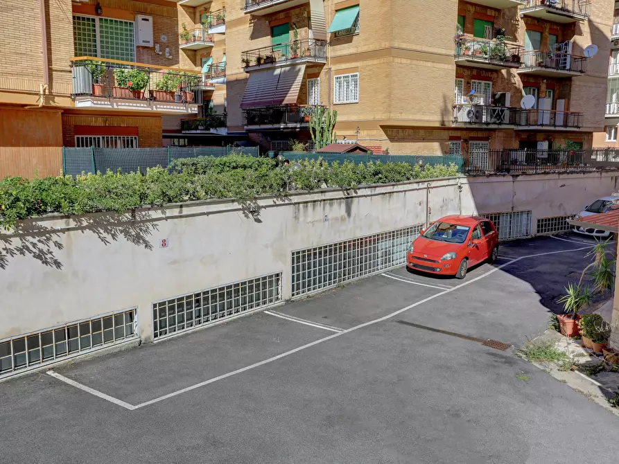 Immagine 20 di Appartamento in vendita  in Via del Forte Bravetta 186 a Roma