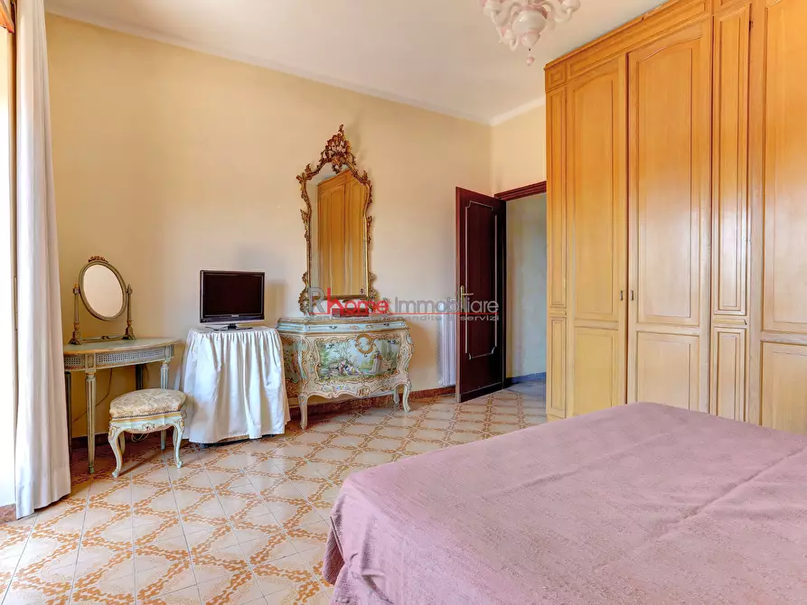 Immagine 11 di Trilocale in vendita  in Via Monte Lupo Fiorentino 99 a Roma