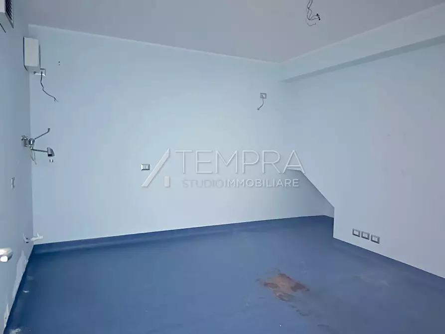 Immagine 37 di Appartamento in vendita  a Valverde